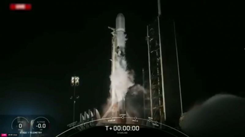 Рекорд&nbsp;SpaceX - три запуска ракет за 20 часов