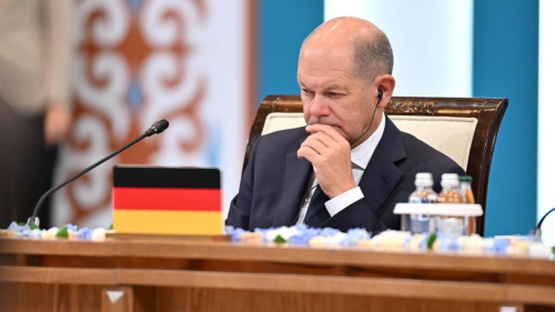 Правительство ФРГ во главе с Шольцем официально ушло в отставку