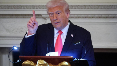 "Пока я президент, я буду с вами": Трамп провел ифтар в Белом доме